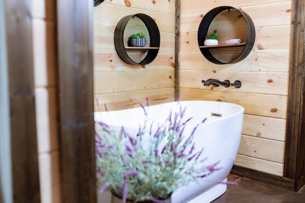 The Secluded Reset Button Cabin Broken Bow Eksteriør bilde